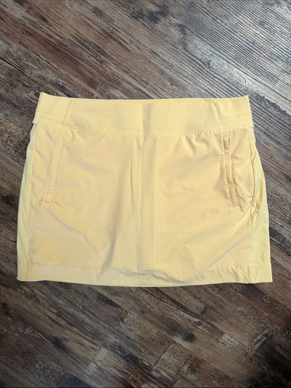 Women's Athleta Brooklyn Skort Yellow Size 16